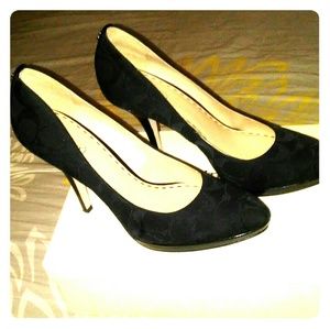 ✨🔥COACH SIGNATURE LOGO HEELS🔥✨